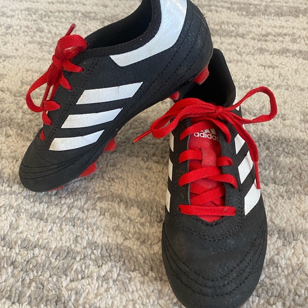 Adidas Kids Goleta Black & Red Soccer Cleats, size 13